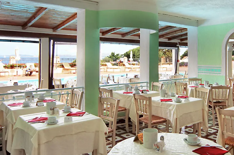 Grand Hotel Smeraldo Beach Baja Sardinia 4*,
