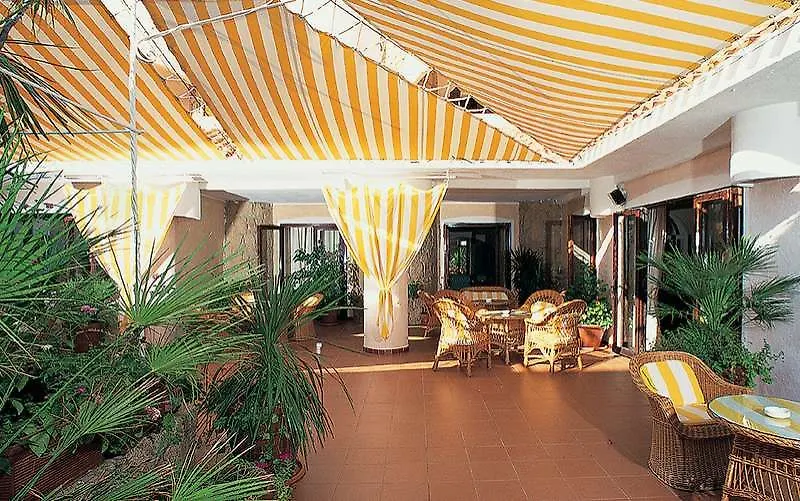 Grand Hotel Smeraldo Beach Baja Sardinia